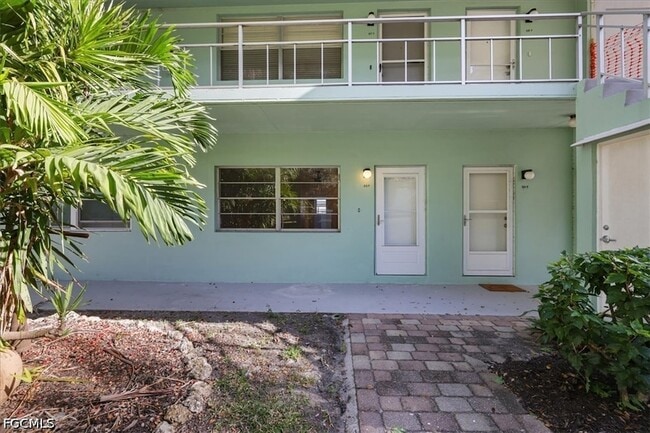 Building Photo - 3225 E Riverside Dr Unit 63F