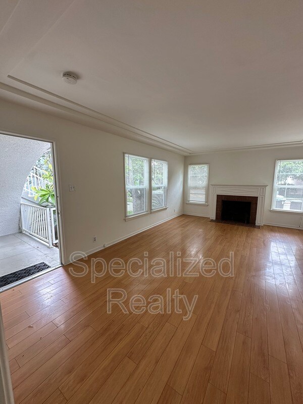 Photo - 769 E Doran St