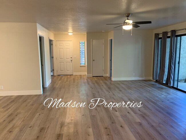 Photo - 1340 W 4th St Unit 2