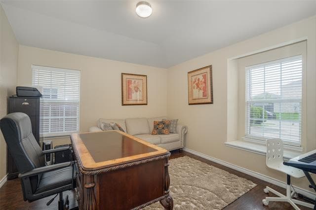 2035 Matagorda Ln