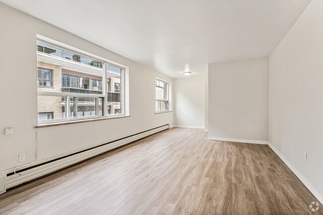 1BR, 1BA - Living Room - WELLINGTON APARTMENTS
