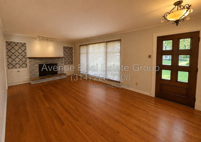 808 Brookvale Terrace