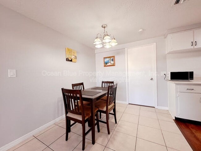 Photo - 7924 Halsey Dr