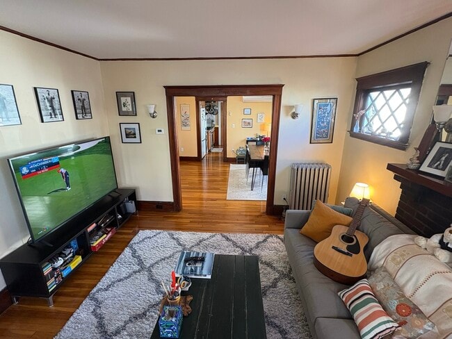 Images are representative samples of the advertised unit. Actual units shown during tours may differ - 11 Sunset St Unit 102T