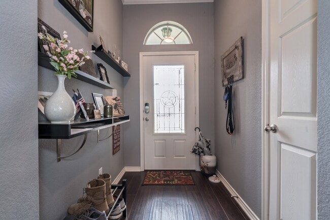 Photo - ** BEAUTIFUL 3 BED/ 2 BATH HOUSE **