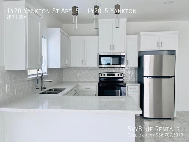 Photo - 1420 S Yankton St Unidad 1420-5 Yankton