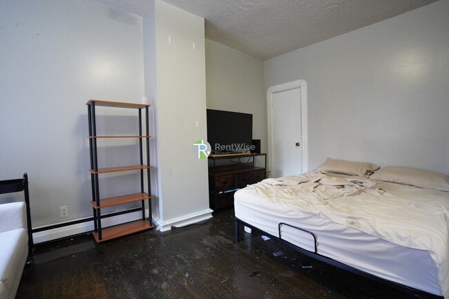 Photo - 41 Anderson St Unit 3-2