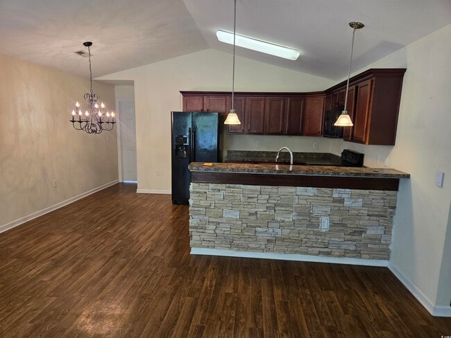 Photo - 1245 Pine Ridge St