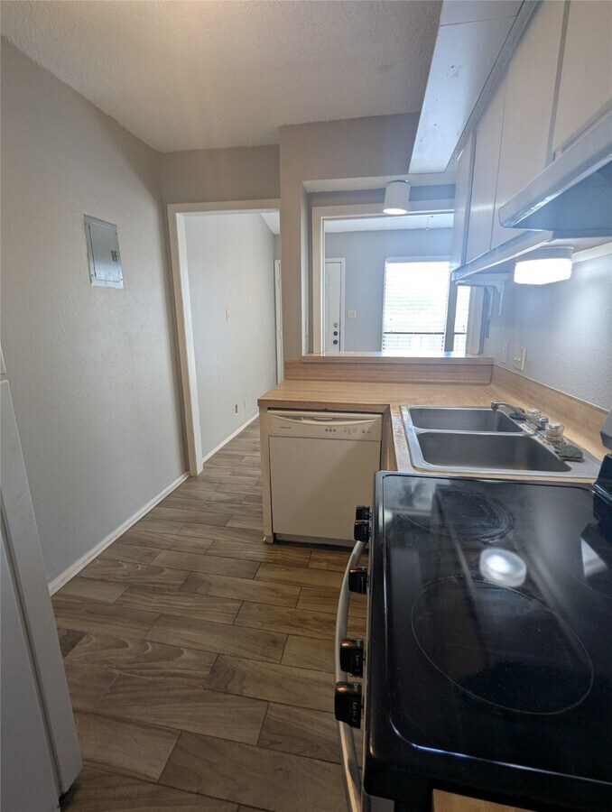 Photo - 3000 Guadalupe St Unidad 310