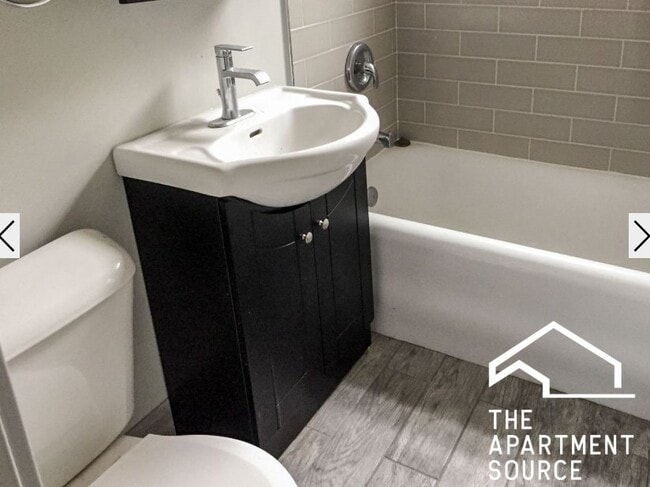 Photo - 432 W Surf St Unit 3