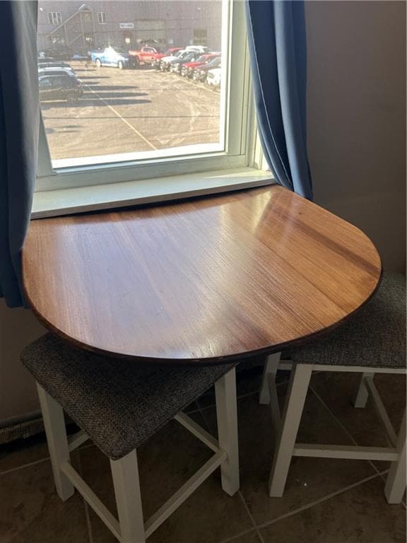 Photo - 401 Ten Rod Rd