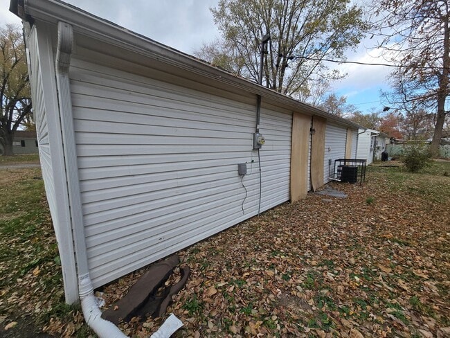 Photo - LIMITED TIME**NO APPLICATION FEE**1/2 OFF DEPOSIT**