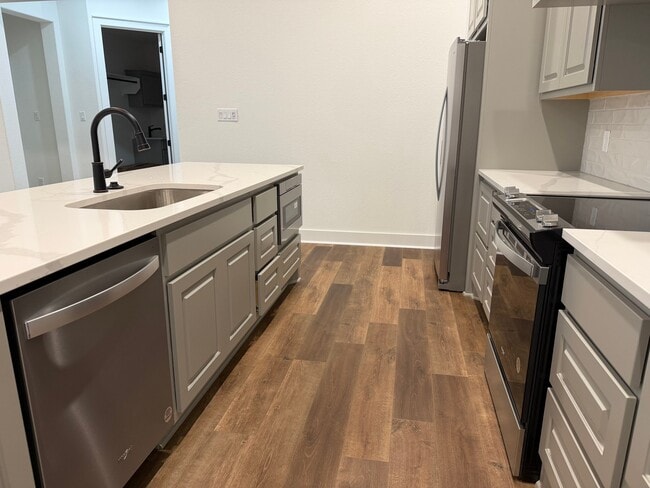 Photo - 5041 Mooney Fls Dr