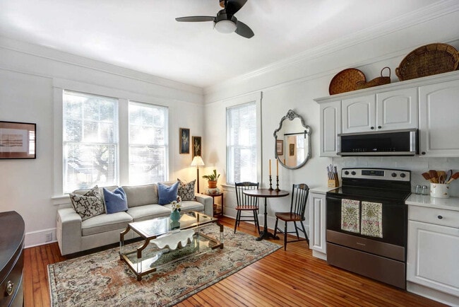 Photo - 306 E Victory Dr Unidad ID1369211P