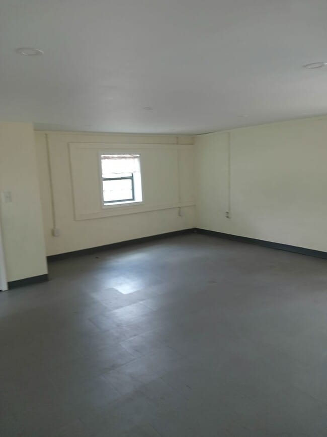 Building Photo - 1143 S Virginia Ave Unit MMI VA B