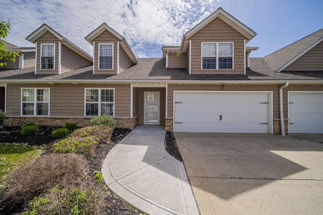 Building Photo - 6535 Bayside Dr