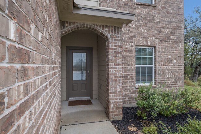 Photo - Private Cul-de-Sac Living with Spacious Backyard