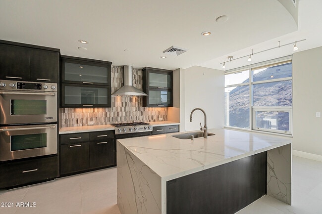 Building Photo - 140 E Rio Salado Pkwy Unit 401