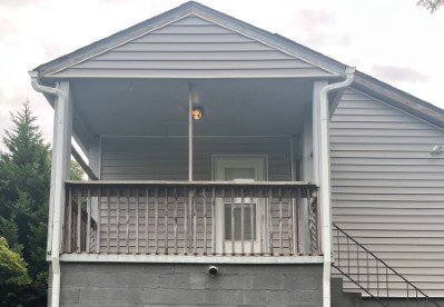 Building Photo - Duplex unit near Maryville College and Downtown