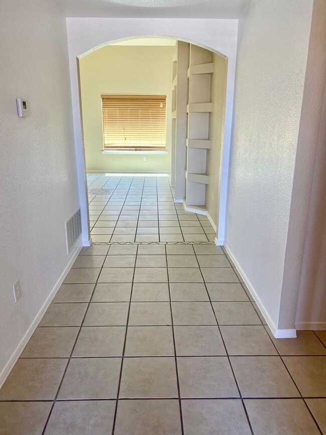 Photo - 5548 Patagonia Dr