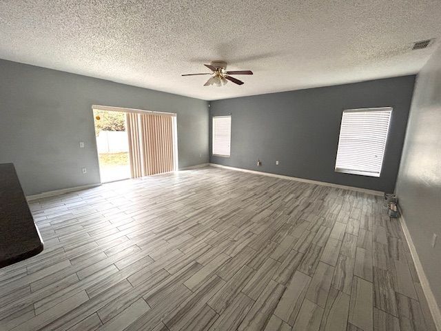 Photo - 843 Ognon Ct