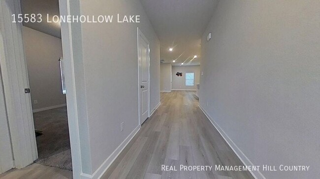 Photo - 15583 Lonehollow Lk