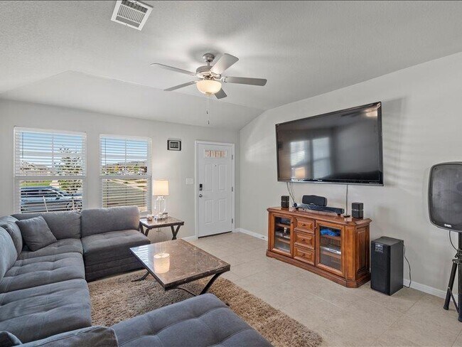 Photo - 200 Grapefruit Rd