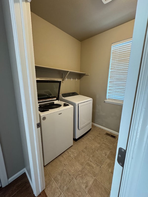 Photo - 6559 Tombstone Ridge Rd