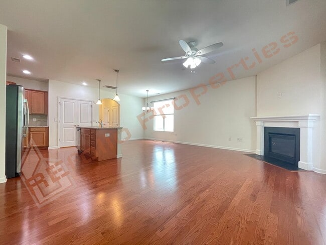 Photo - Great Location! 2 Story 3 Bedroom 1 Car-Ga...