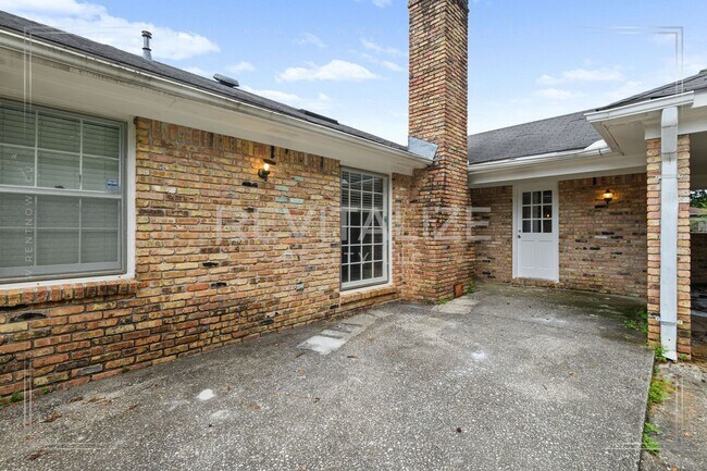 Photo - Spacious 4BR/2.5BA West Mobile Home – Room to Grow in a Convenient Location!