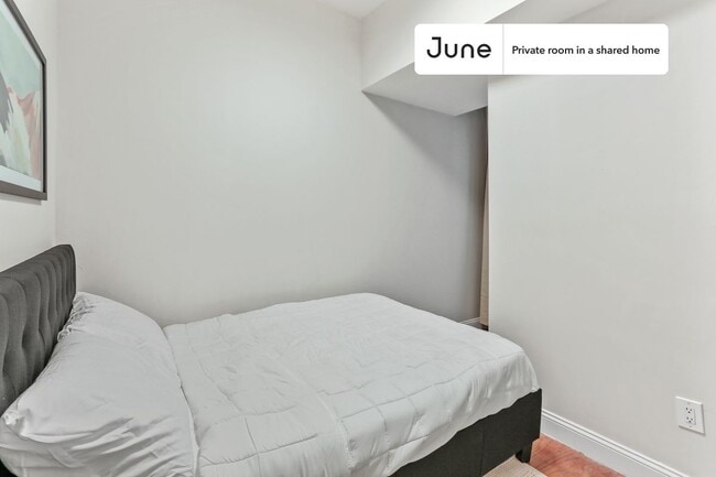 Photo - Room in Shared 4 bed/1 bath home Unidad B