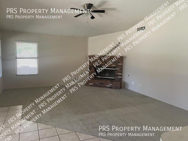 Photo - 1153 E Constitution Dr