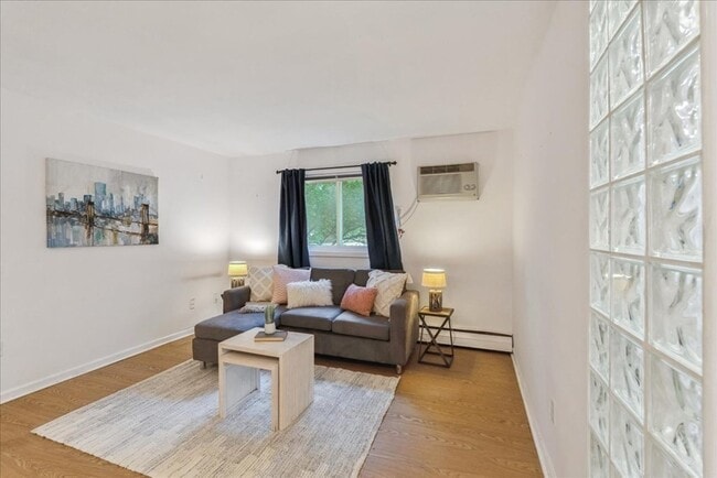 Photo - 82 Lionel Ave Unit A