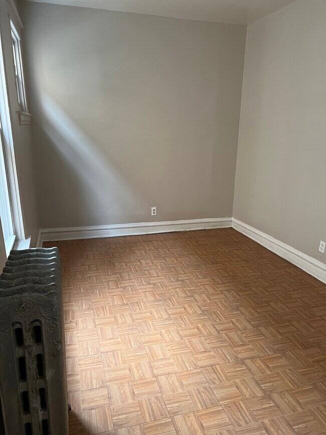 Bedroom 2 - 3940 W Gladys Ave Unidad 2