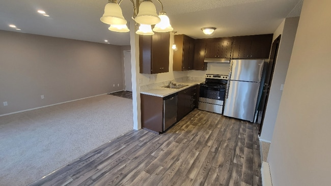 Photo - 4332 S Junett St