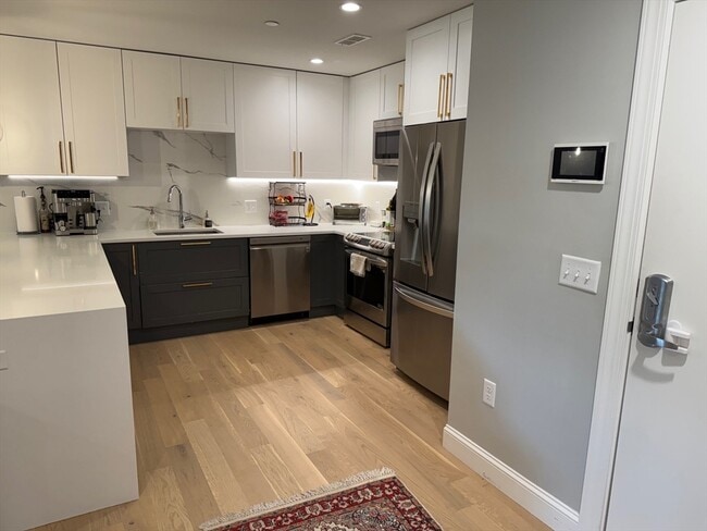 Photo - 56 Winship St Unidad 102R