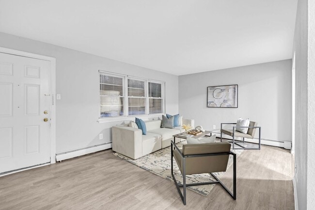 Photo - Townbank Manor