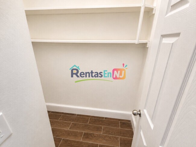 Photo - 216 Sunset Ave Unidad 1R