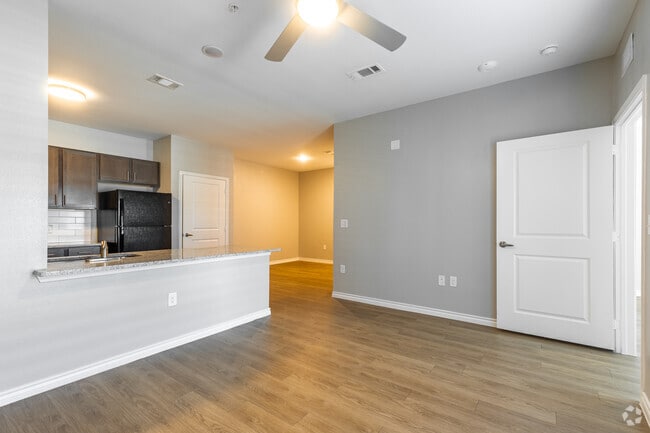 2BR, 2BA - 1,097SF - Living Room