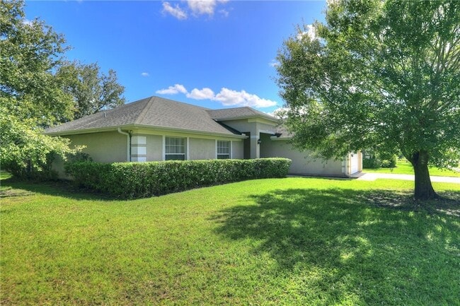 Photo - 113 Drake Way