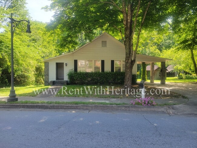 ENJOY THE PRESTIGE OF THIS CHARMING HOME I... - ENJOY THE PRESTIGE OF THIS CHARMING HOME I...