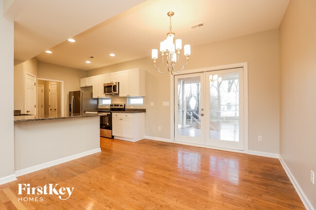 Photo - 1431 Bern Dr