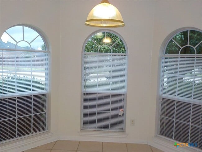 Building Photo - 4908 Michael Dr Rental