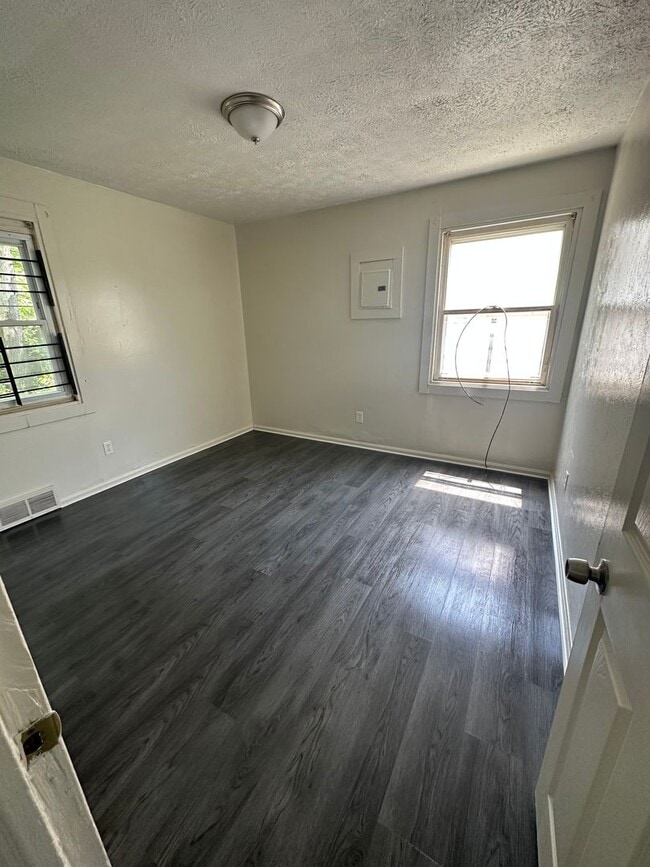 Photo - 2bd Single Cash Pay