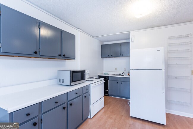 Photo - 656 Bellemeade Ave NW