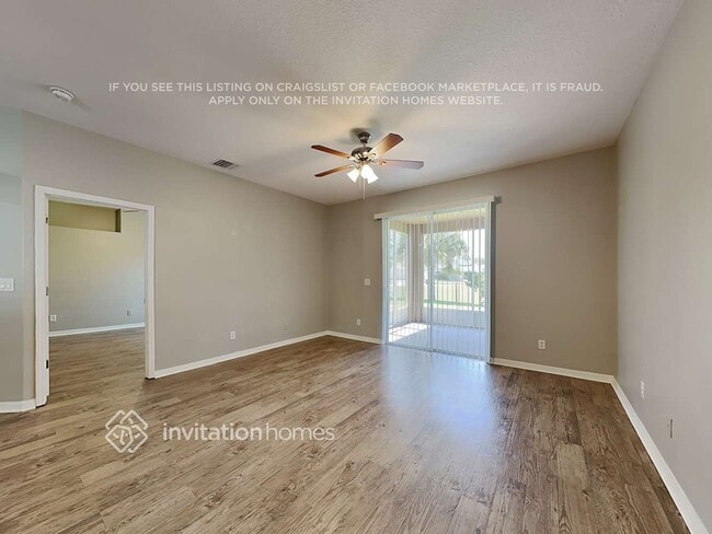 Photo - 3892 Manitoba Way