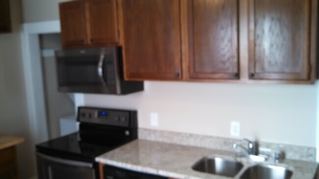 2516 S Logan Ave