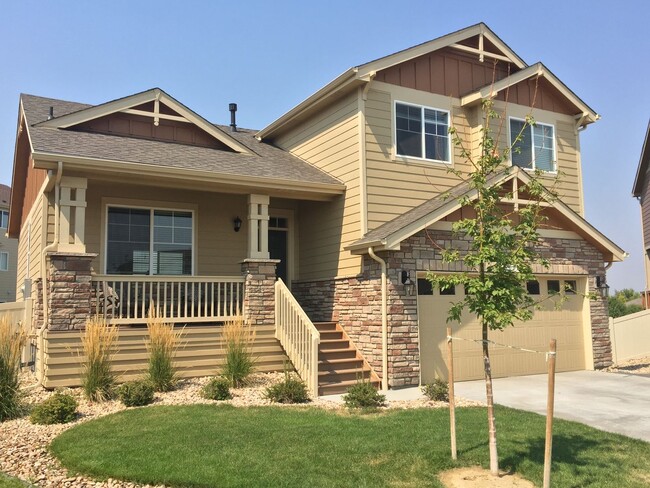 Spacious 3 Bedroom, 2.5 Bath Home with Fen... - Spacious 3 Bedroom, 2.5 Bath Home with Fen...