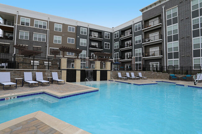 Building Photo - Allure Rental