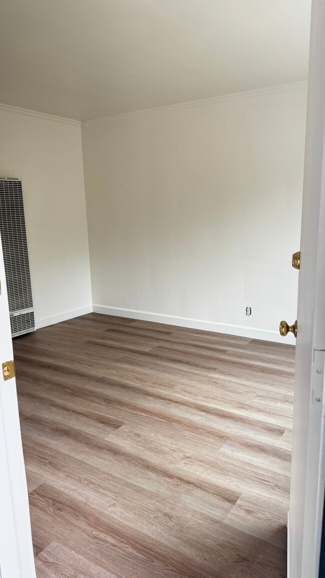 Photo - 1249 Franklin St Unit B